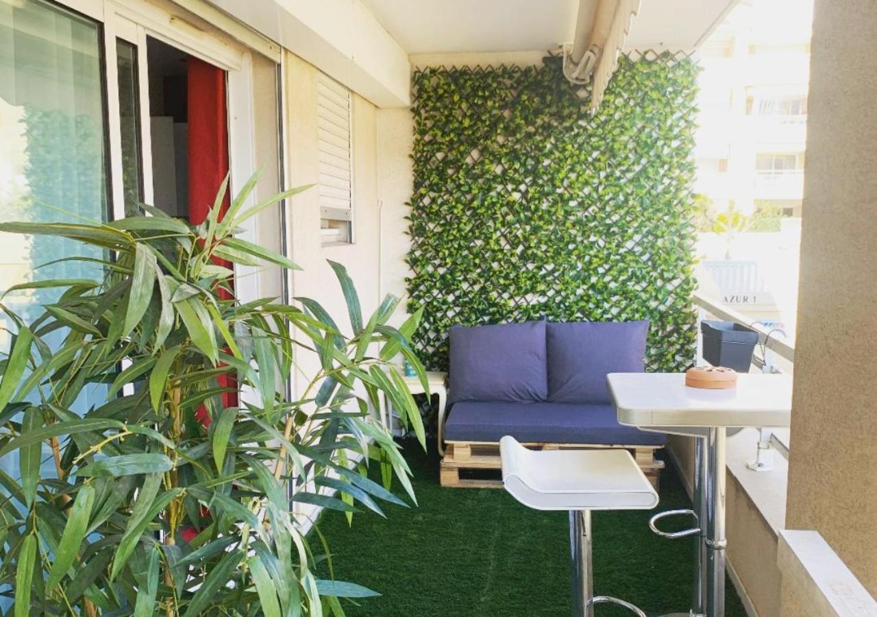 Amour Azur Appartement Pour 2 Avec Jacuzzi Et Terrasse A 2 Minutes De La Mer Vallauris Esterno foto